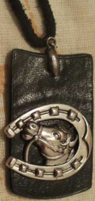     
Pendant Head of horse in horseshoe