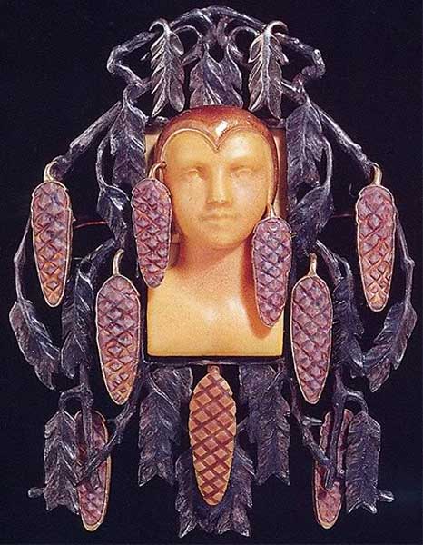 ... 
Fur-tree by Rene J. Lalique